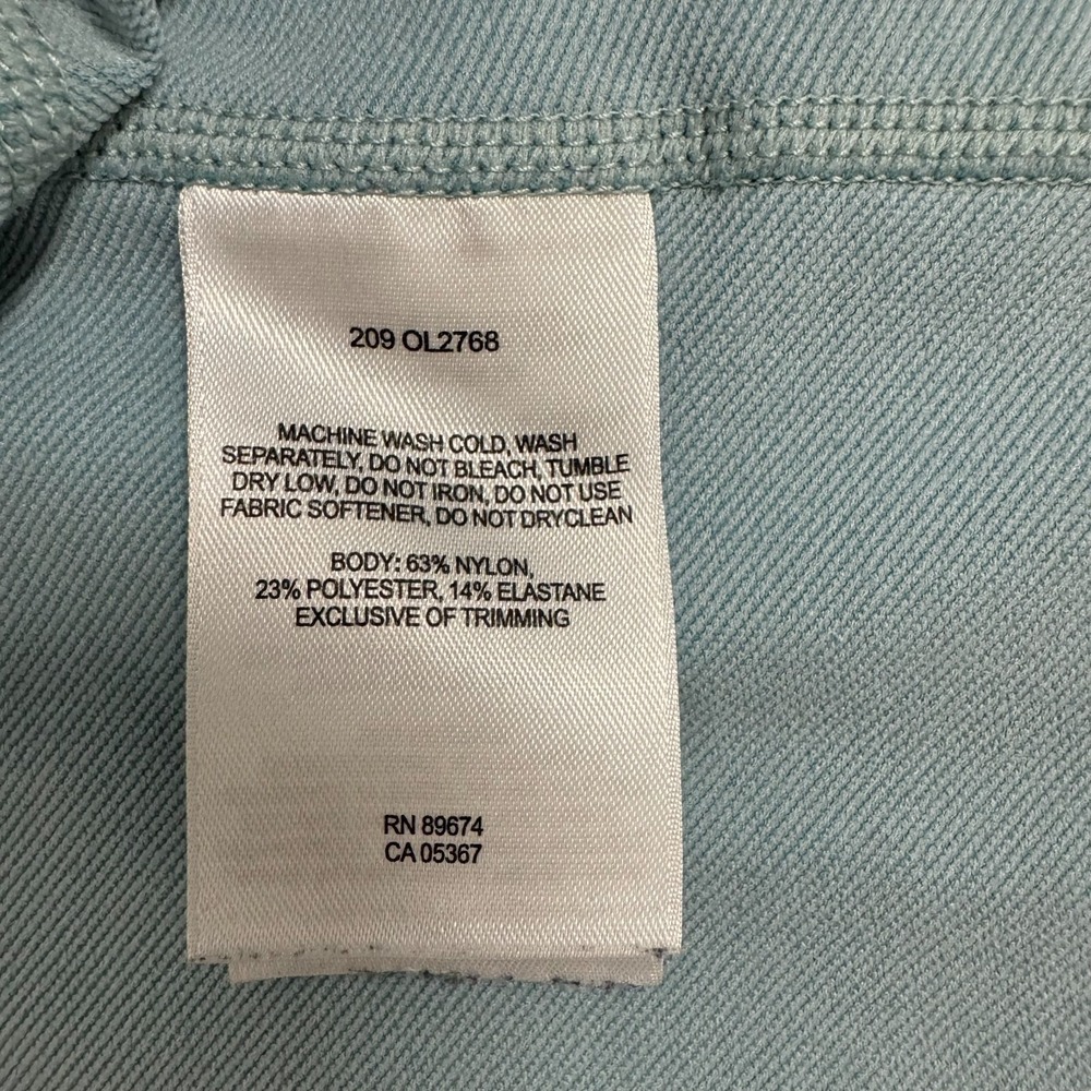 Mountain Hardwear Long Sleeve Tech Tee in Light Blue - Picture 9 of 9